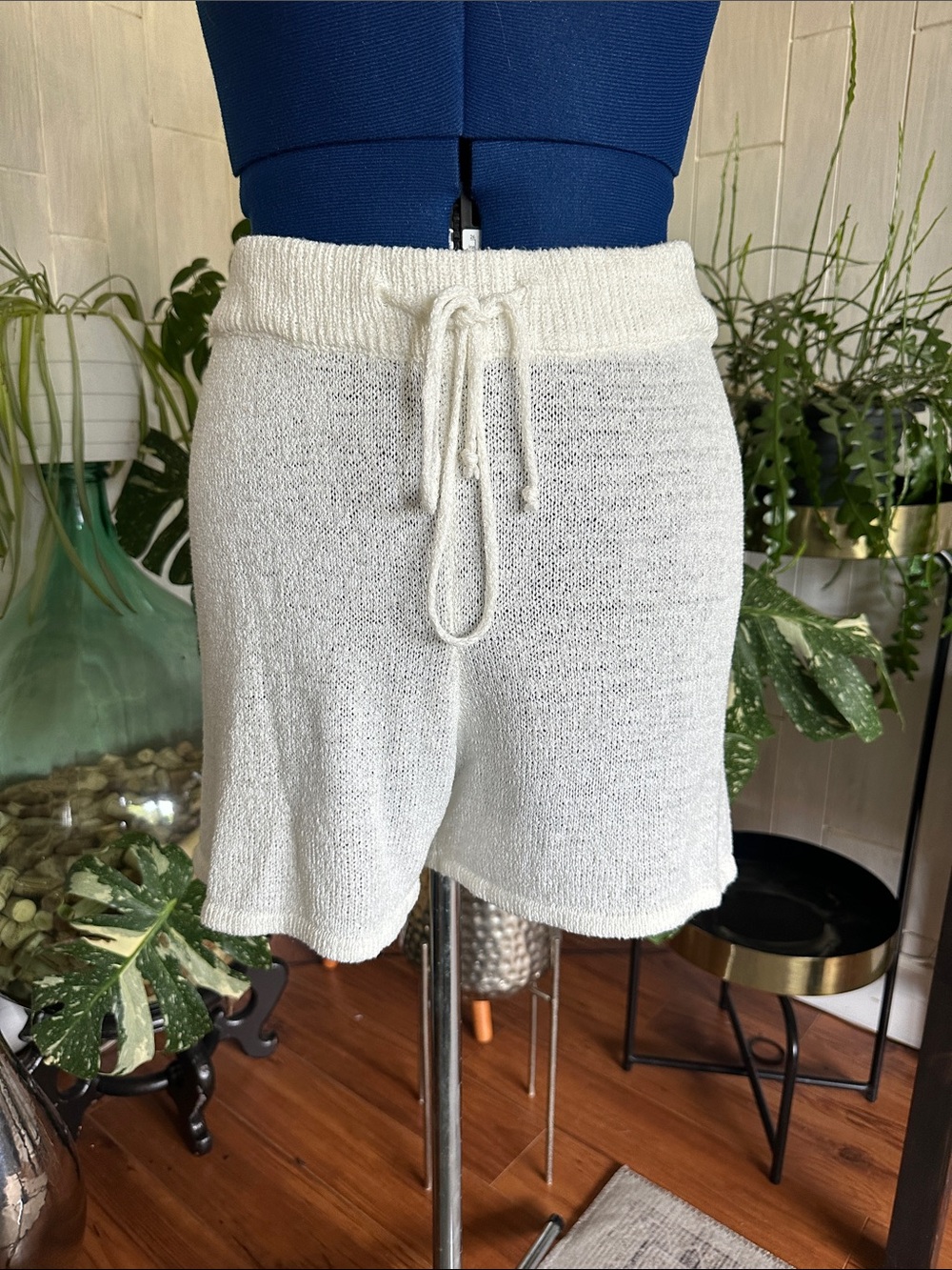 Women’s Ivory Knit Drawstring Athletic Shorts